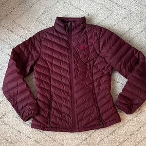 Mountain Hardwear Women's Burgundy Puffer Jacket